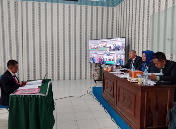 Sebanyak 6 (enam) Orang Mahasiswa/i Fakultas Hukum ULB Mengikuti Sidang Mejau Hijau (Skripsi) Tahun 2026