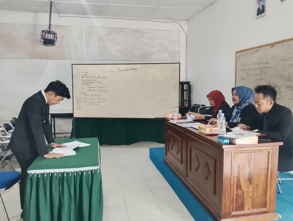 Sebanyak 4 (Empat) Orang Mahasiswa/i Fakultas Hukum ULB Mengikuti Sidang Meja Hijau Skripsi Tahun 2026