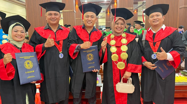 Fakultas Hukum ULB Hasilkan Lulusan Sebanyak 123 Wisudawan/ti Pada Tahun Akademik 2025/2026